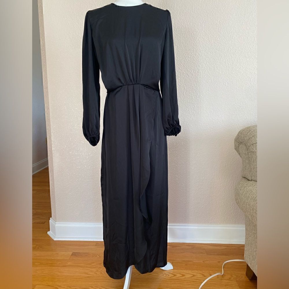FASHION COLLECTION DRESS   - Picture 2 of 15